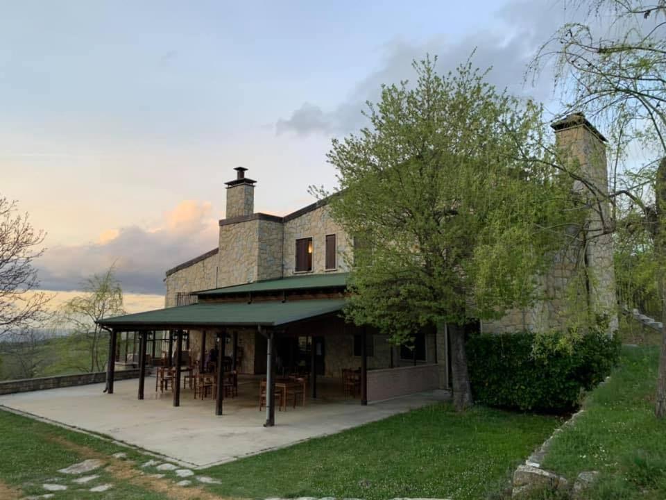 Terrae Eremis: Ristorante, Bar, B&B Roccamorice Dış mekan fotoğraf